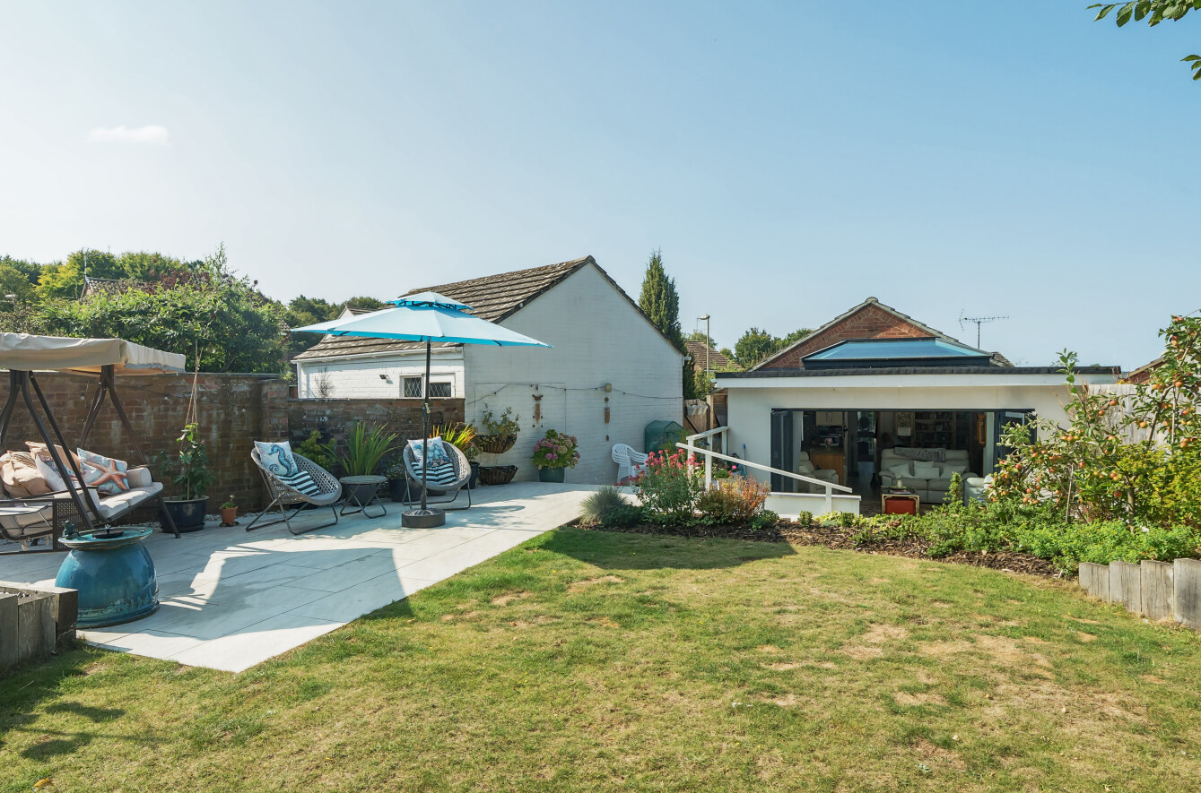 Sandown Close, Alton, Hampshire, GU34 - Charters