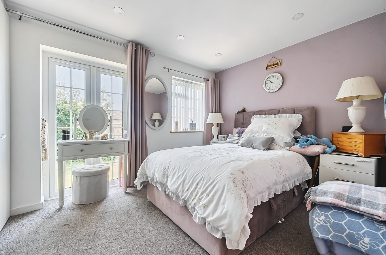 Sandown Close, Alton, Hampshire, GU34 - Charters