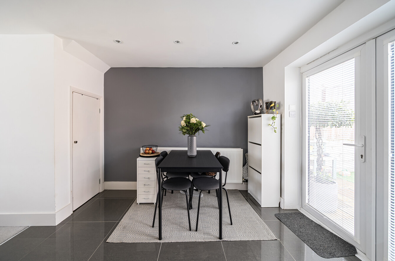 Croft Gardens, Alton, Hampshire, GU34 - Charters