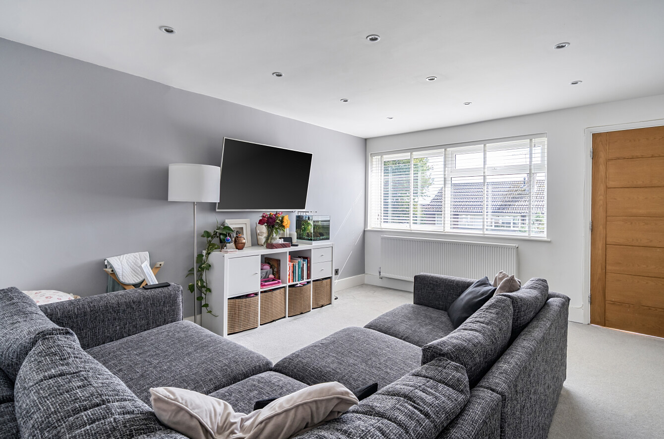 Croft Gardens, Alton, Hampshire, GU34 - Charters