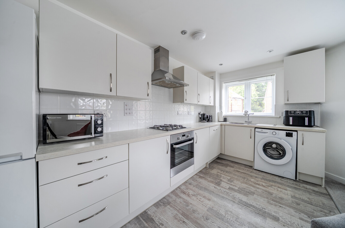 Holland Drive, Medstead, Alton, Hampshire, GU34 - Charters