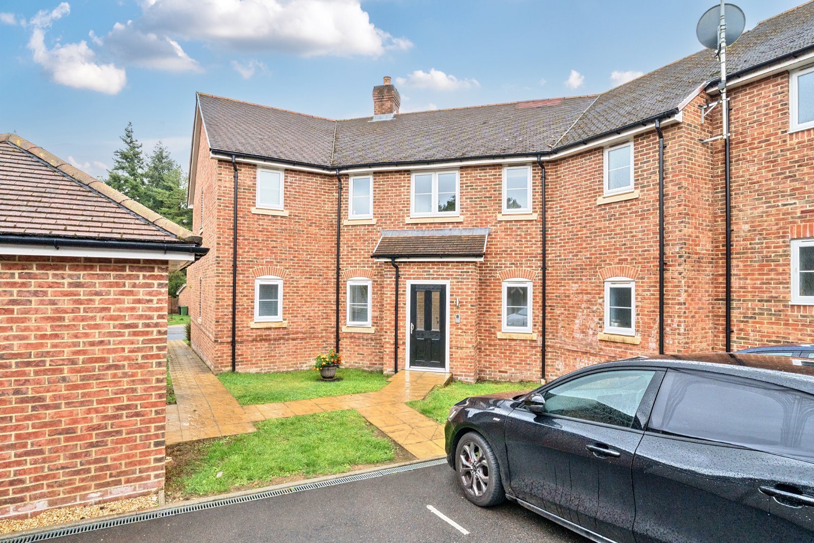 Holland Drive, Medstead, Alton, Hampshire, GU34