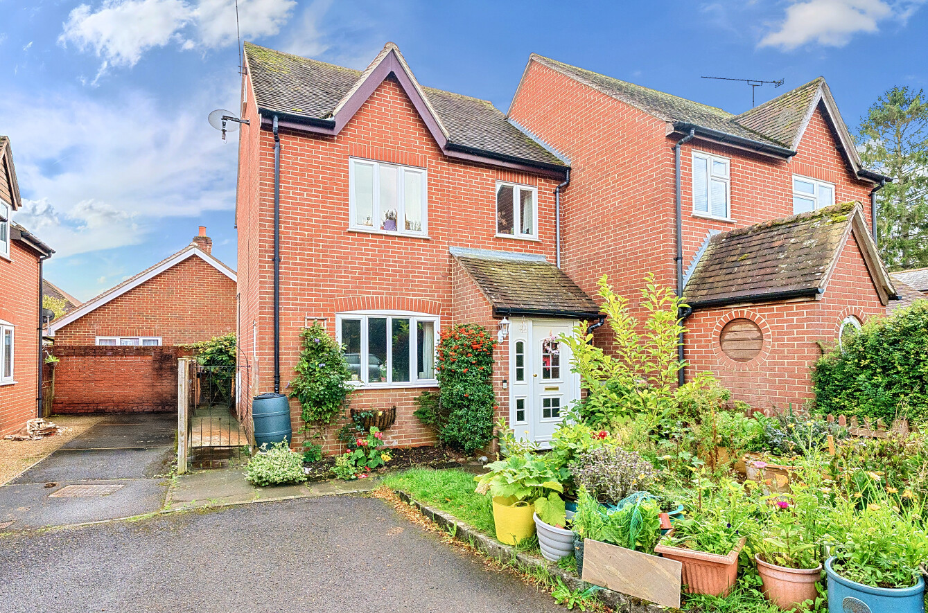 Carpenters Close, Holybourne, Alton, GU34 - Charters
