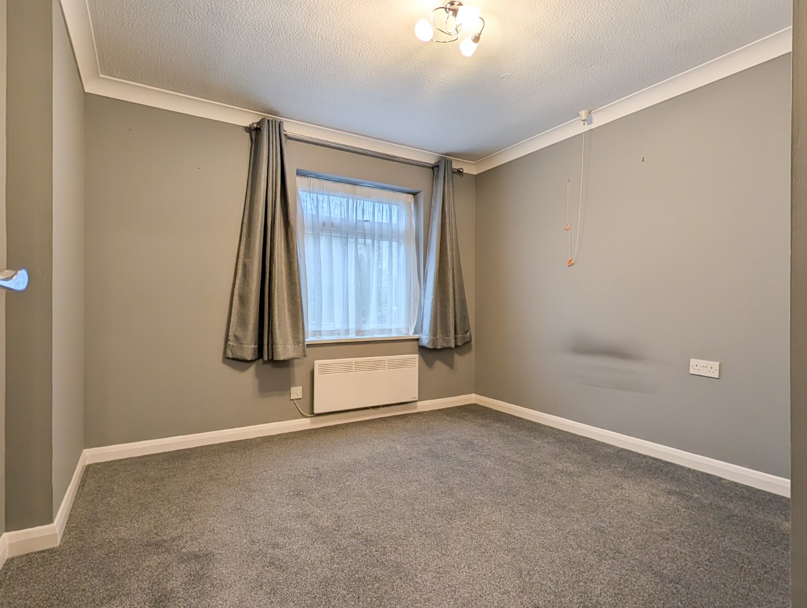 Market Square, Alton, Hampshire, GU34 - Charters