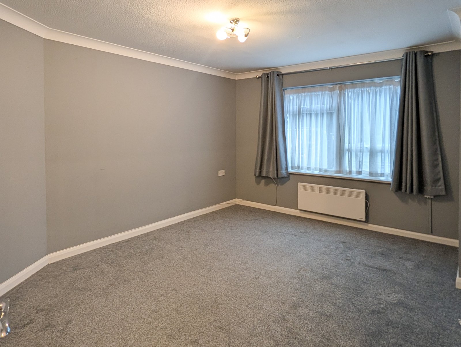 Market Square, Alton, Hampshire, GU34 - Charters