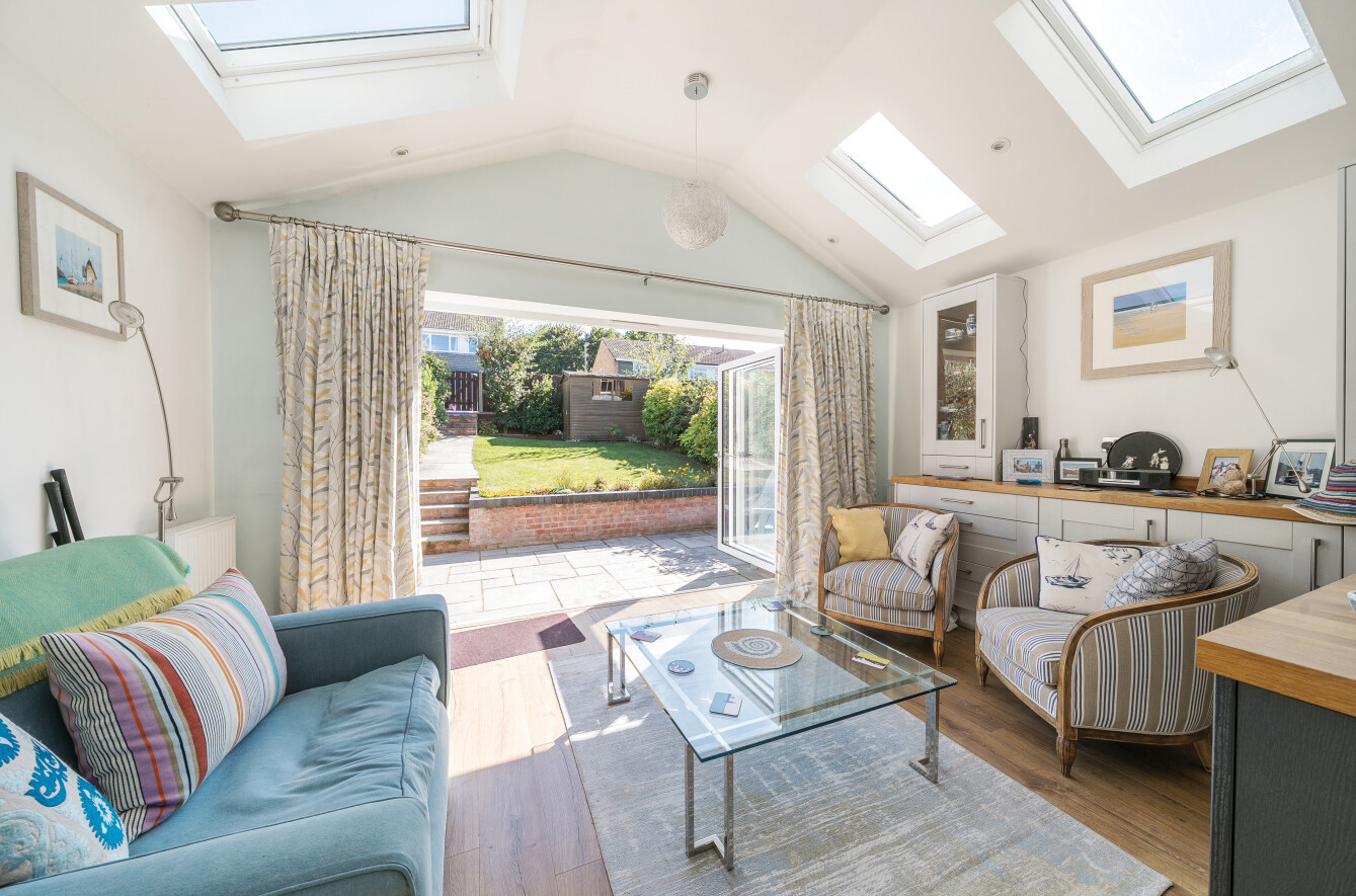 Upper Grove Road, Alton, Hampshire, GU34 - Charters