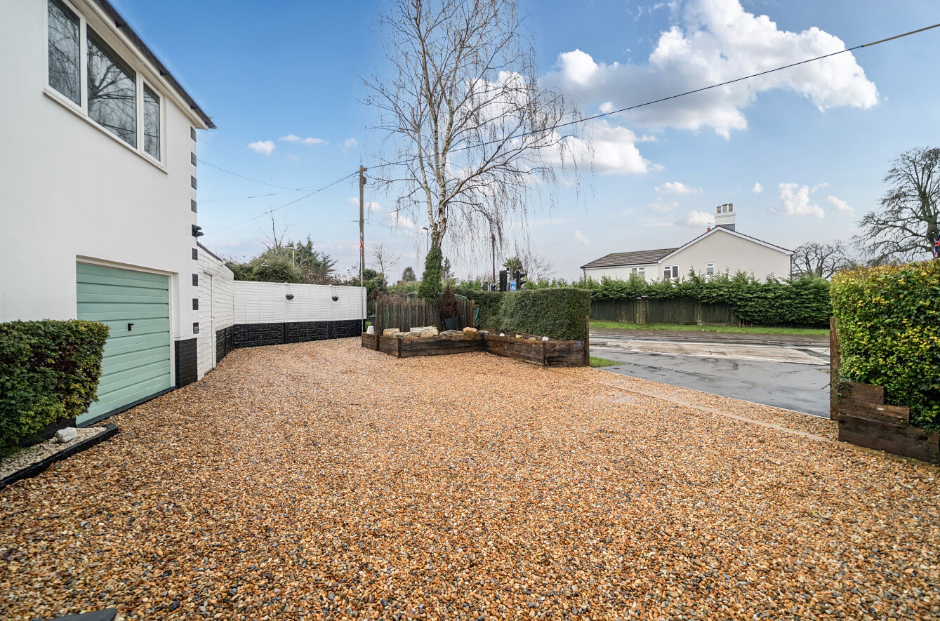 Whitedown Lane, Alton, GU34 - Charters