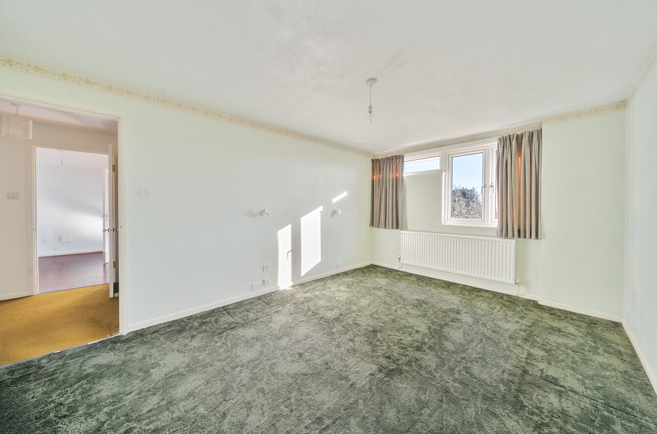 Dove Court, Alton, Hampshire, GU34 - Charters