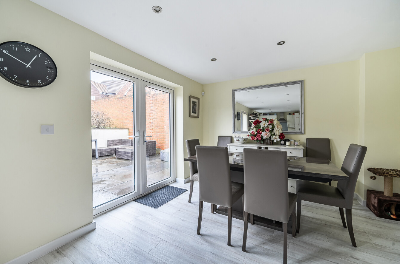 Reynolds Drive, Alton, Hampshire, GU34 Reynolds Drive, Alton, Hampshire, GU34 - Charters