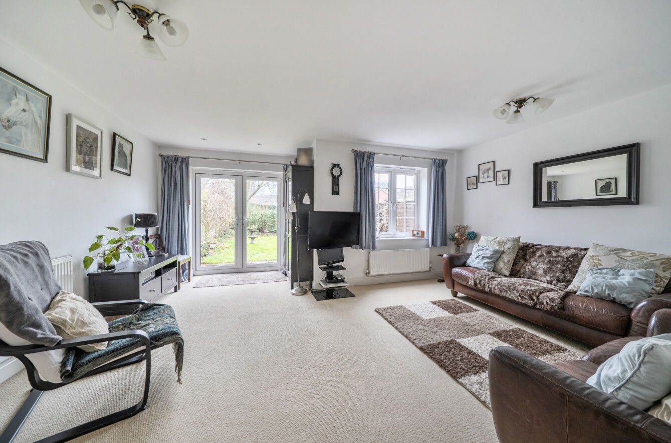 Minden Place, Four Marks, Alton, Hampshire, GU34 - Charters