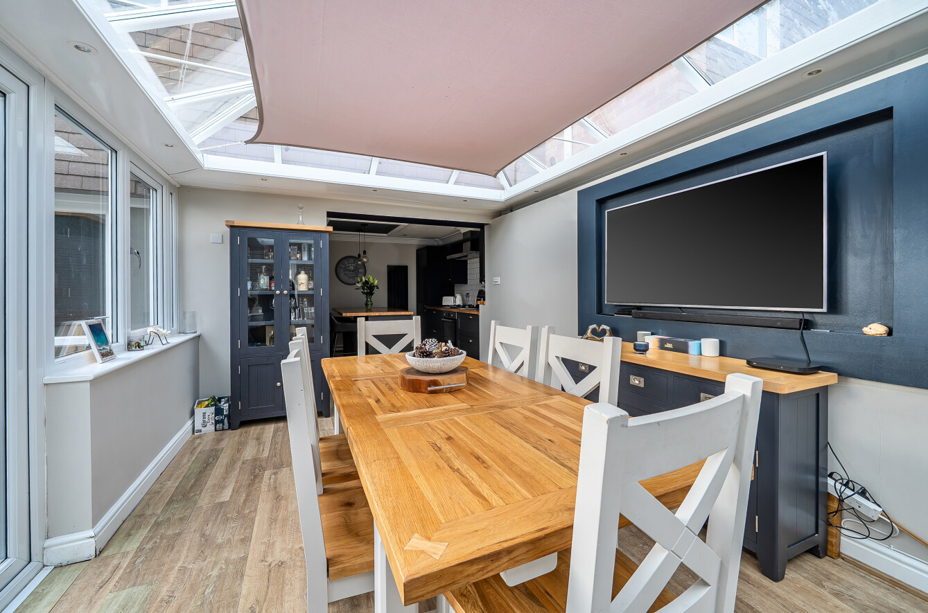 Robin Close, Alton, Hampshire, GU34 Robin Close, Alton, Hampshire, GU34 - Charters