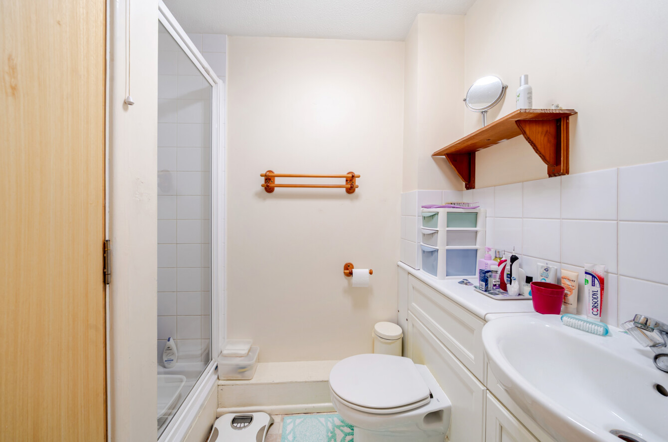 Adams Way, Alton, Hampshire, GU34 Adams Way, Alton, Hampshire, GU34 - Charters