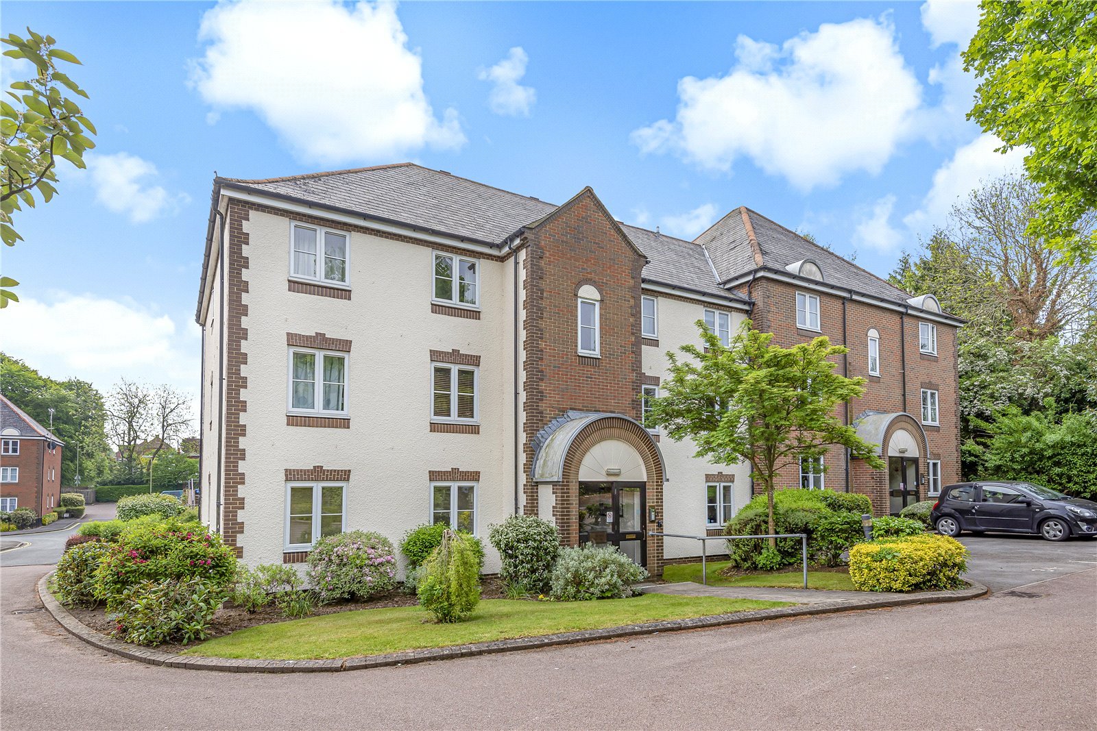 Waterside Court, Alton, Hampshire, GU34 Waterside Court, Alton, Hampshire, GU34 - Charters