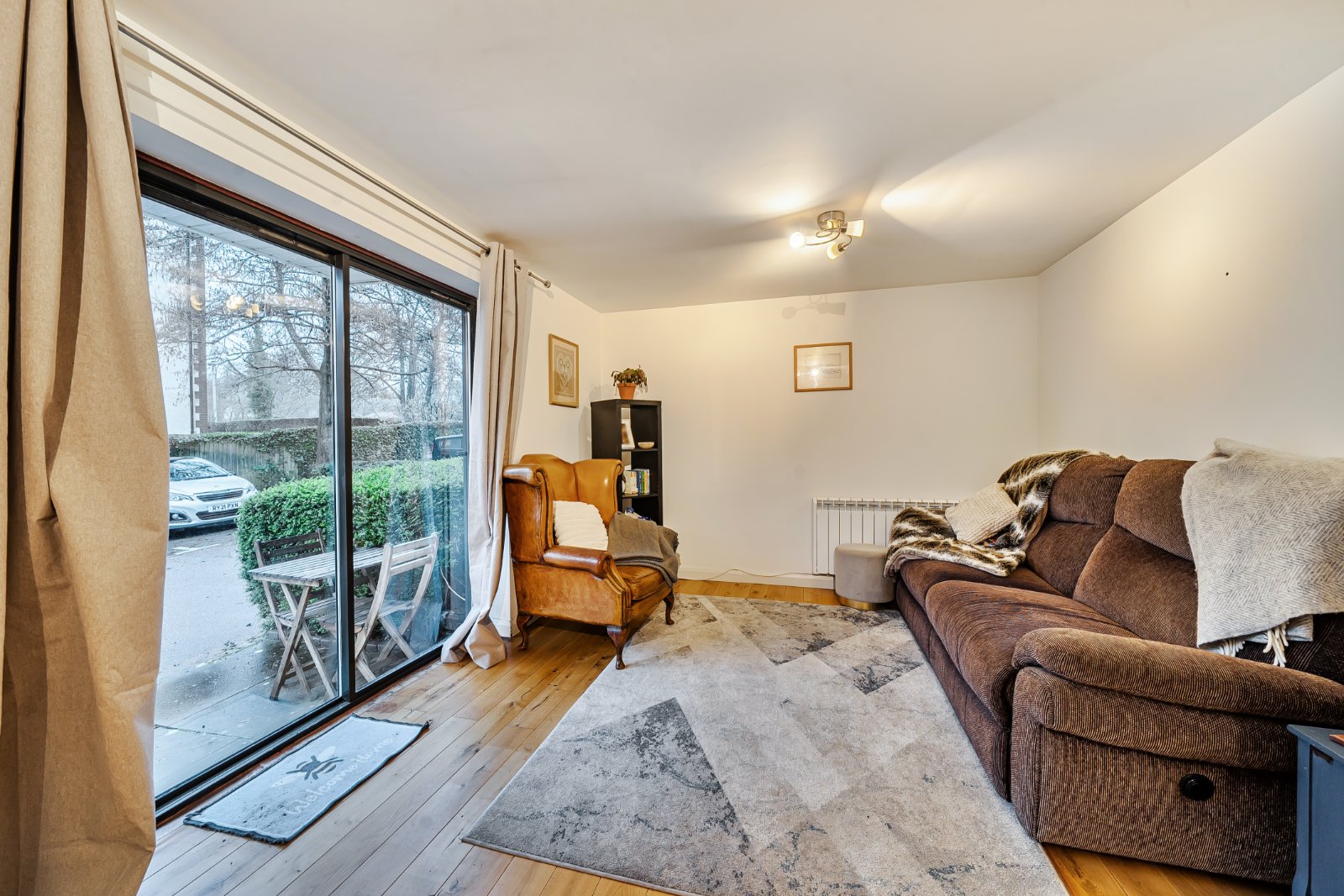 Waterside Court, Alton, Hampshire, GU34 Waterside Court, Alton, Hampshire, GU34 - Charters