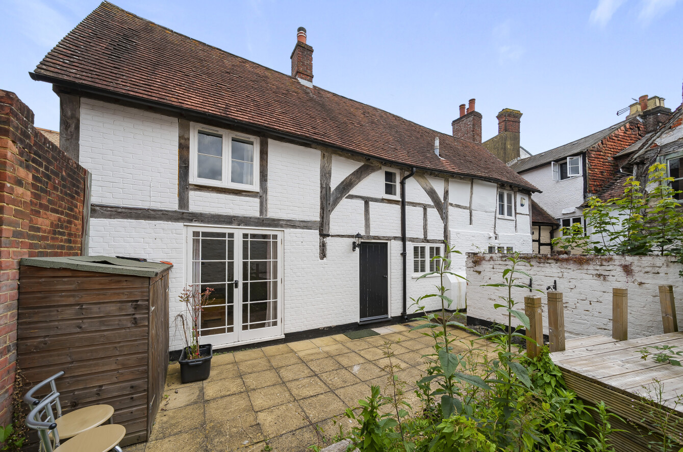 High Street, Alton, Hampshire, GU34