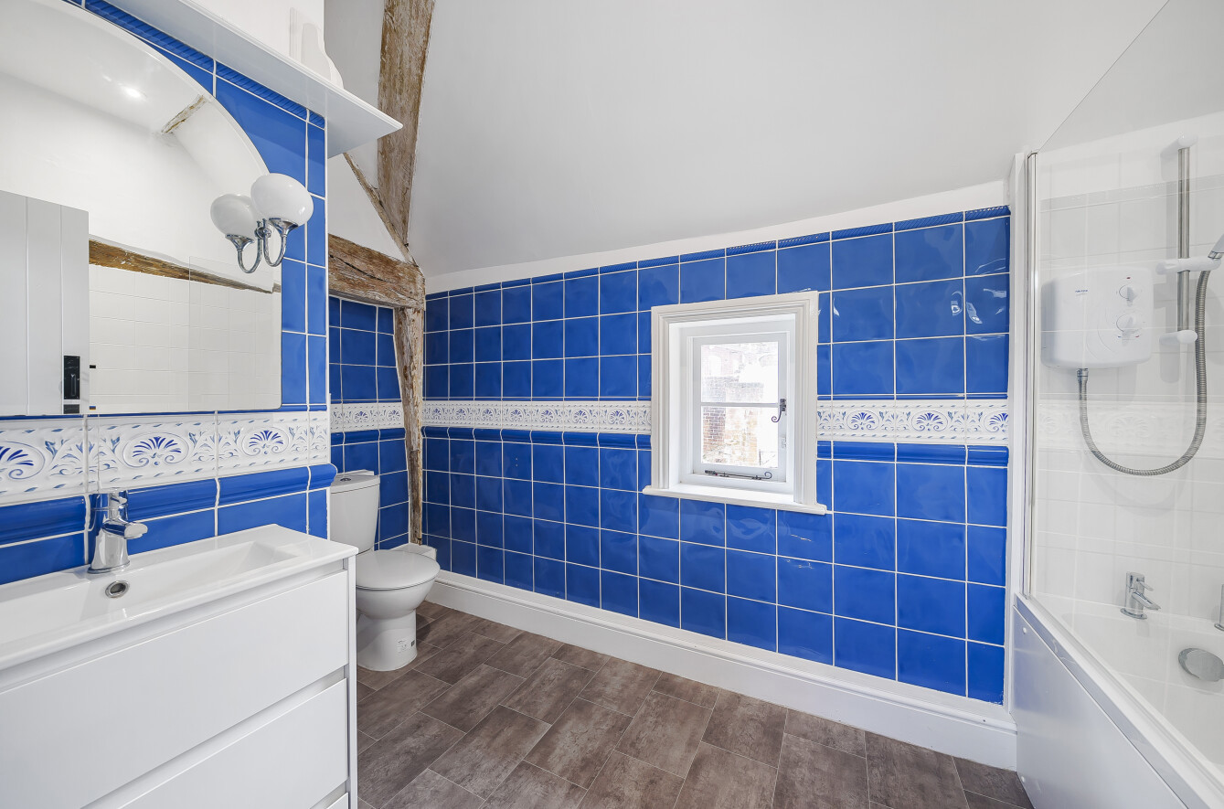 High Street, Alton, Hampshire, GU34