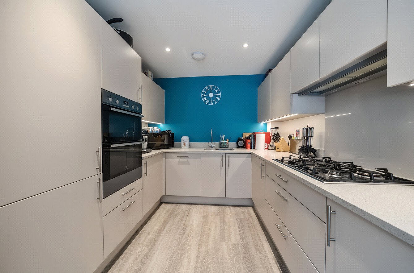 Edith Drive, Alton, Hampshire, GU34 - Charters