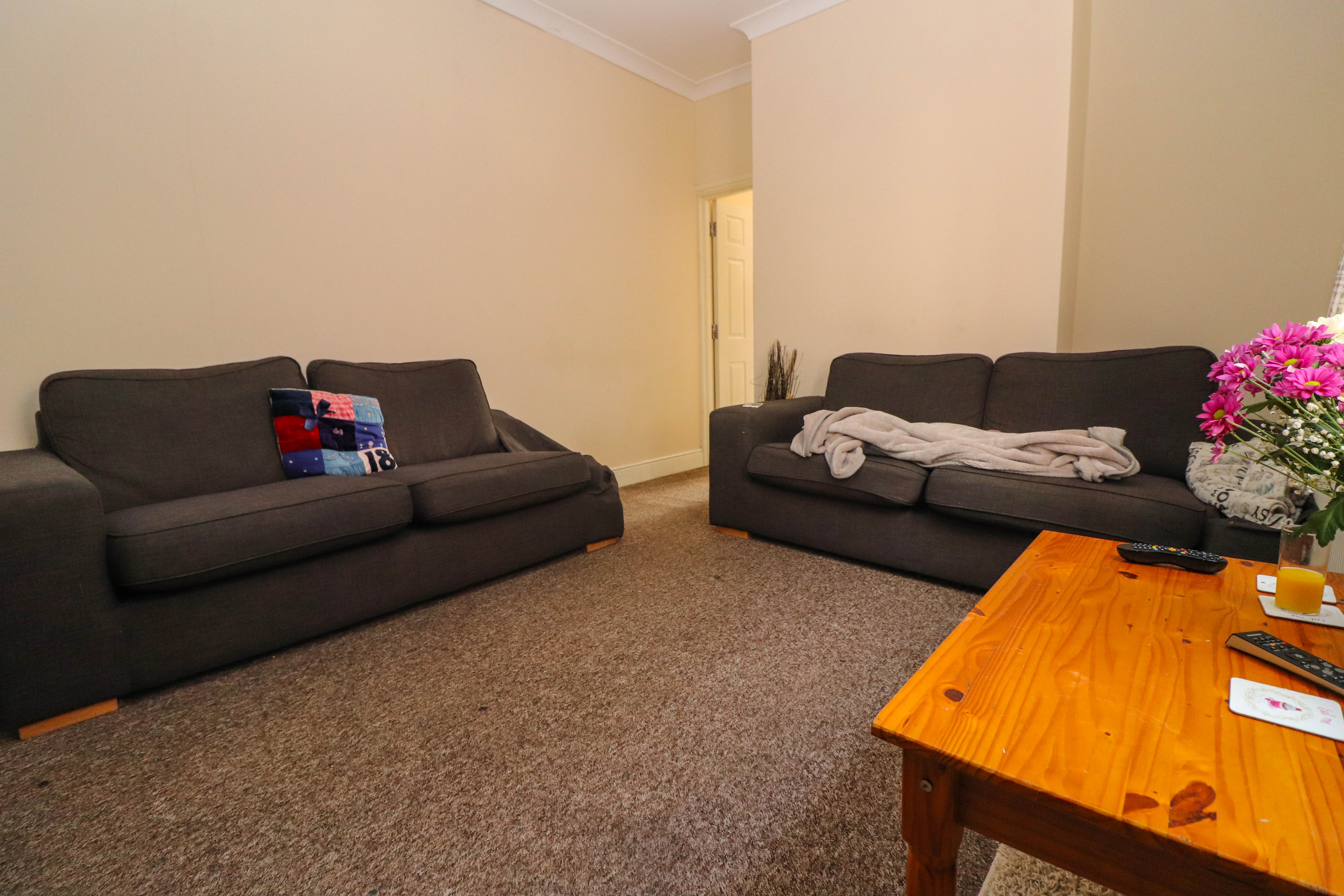 Wilton Avenue, Southampton, SO15 - Charters