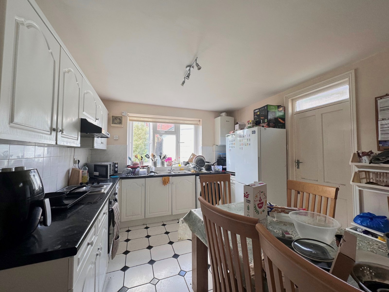 Earls Road, Southampton, Hampshire, SO14 Earls Road, Southampton, Hampshire, SO14 - Charters