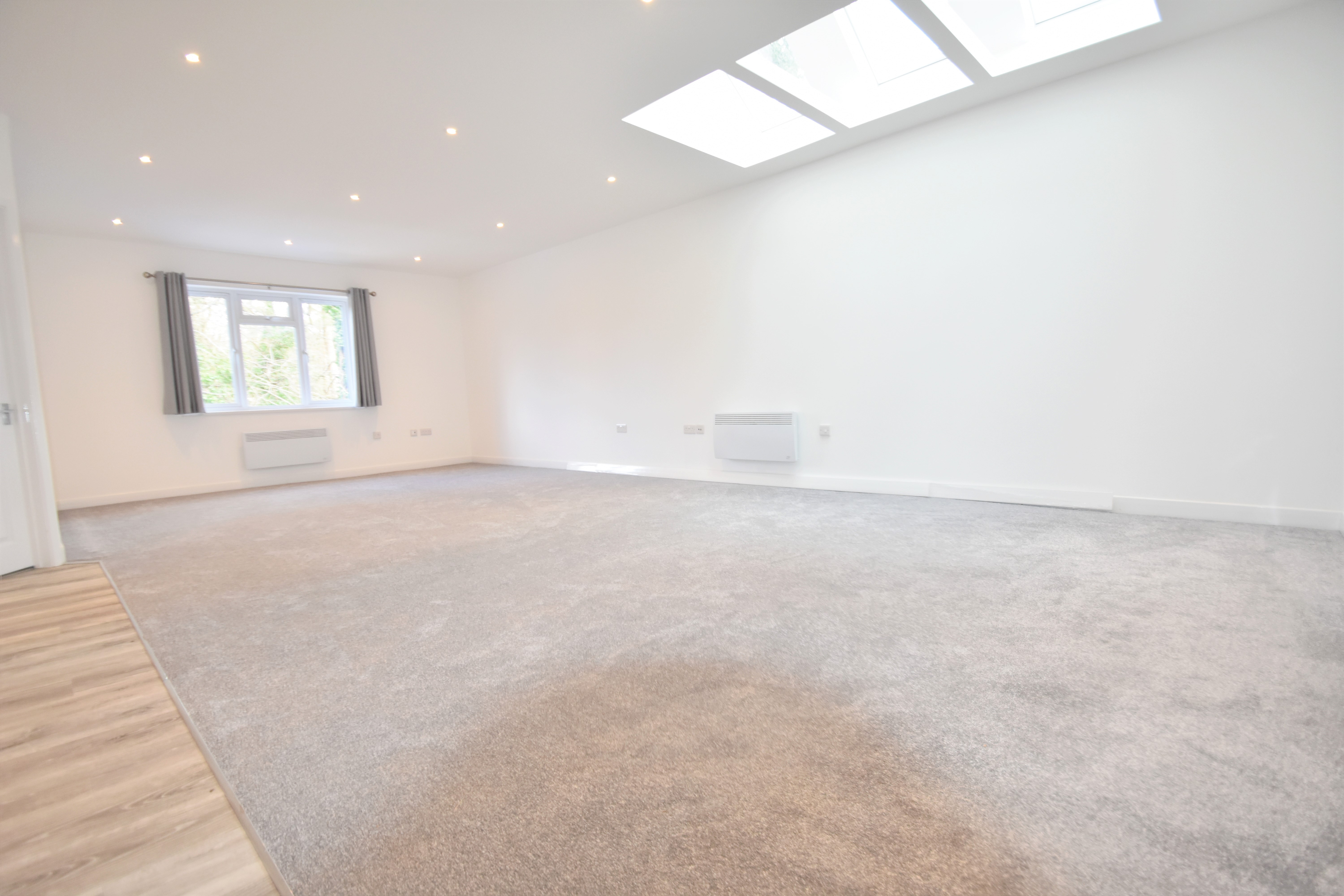 Thornhill Park Road, Thornhill Park, Southampton, Hampshire, SO18