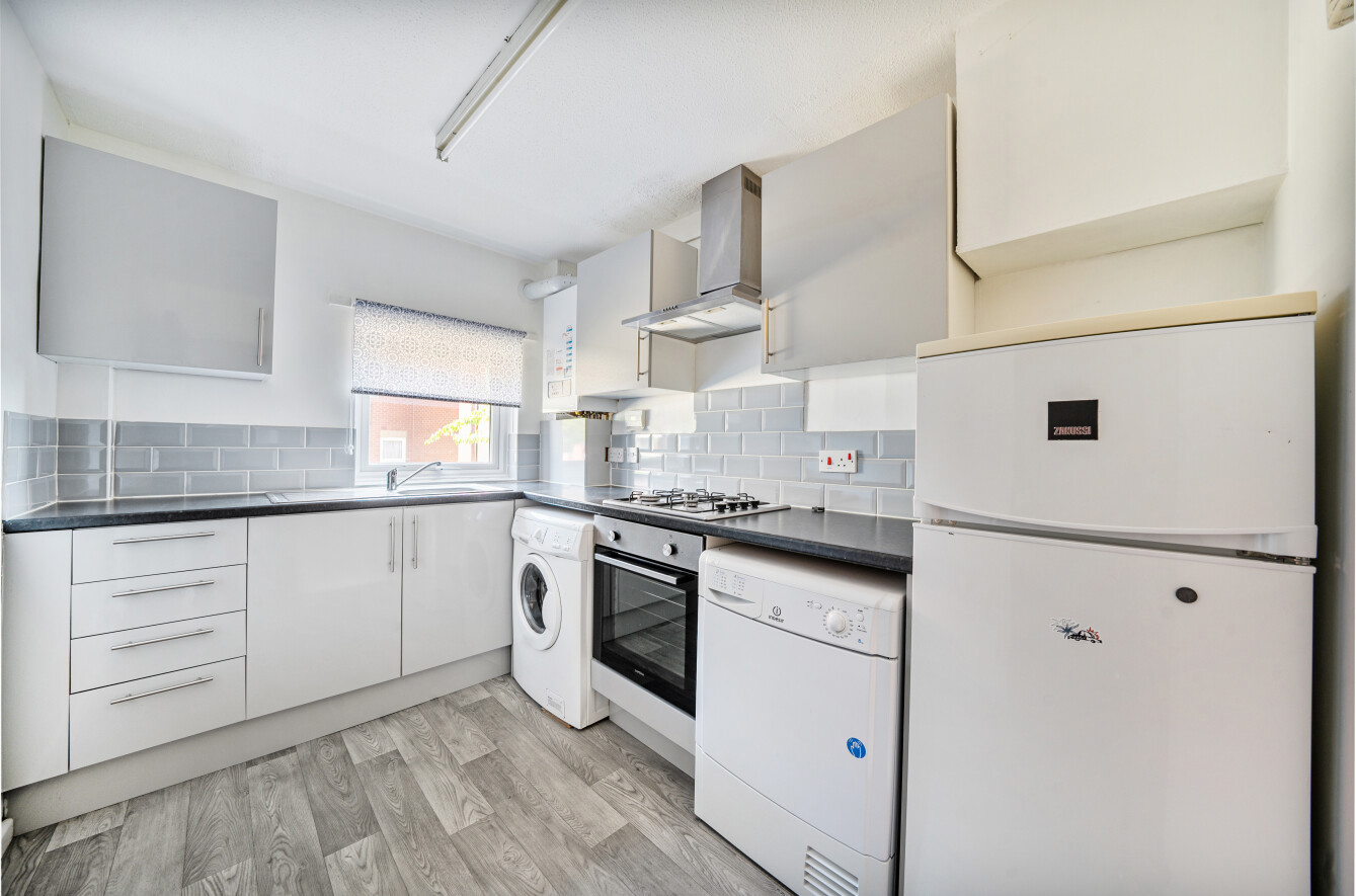 Cobden Avenue, Bitterne Park, Southampton, Hampshire, SO18 - Charters