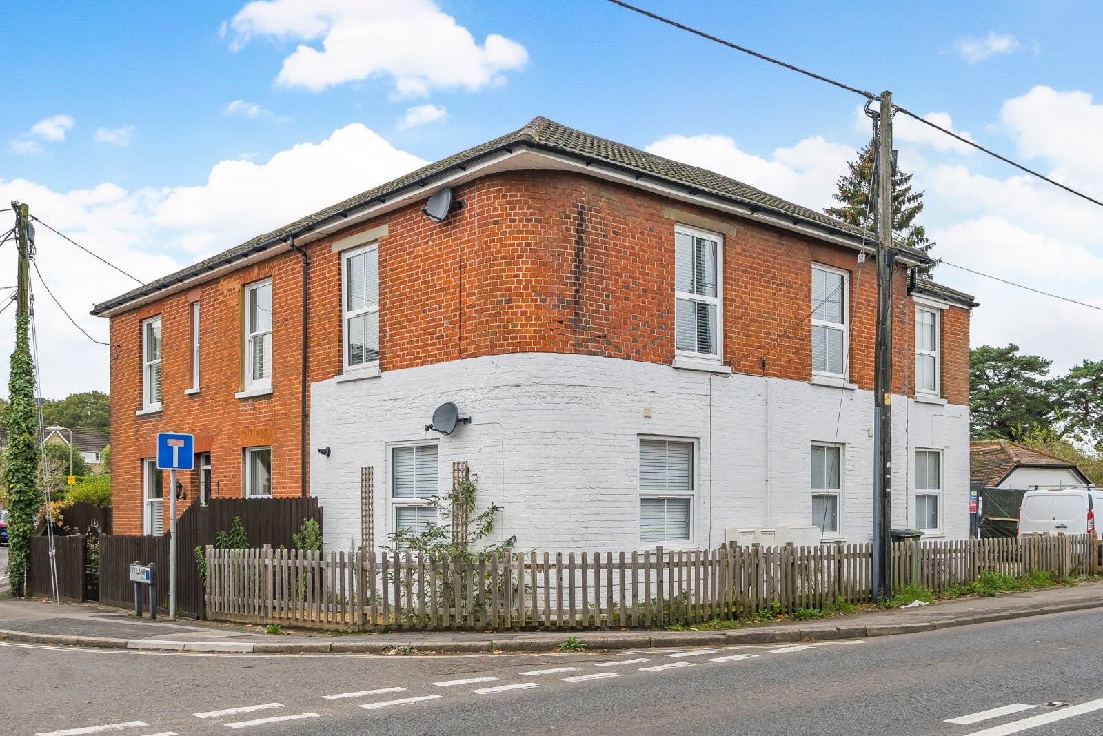 Swaythling Road, West End, Southampton, Hampshire, SO30 - Charters