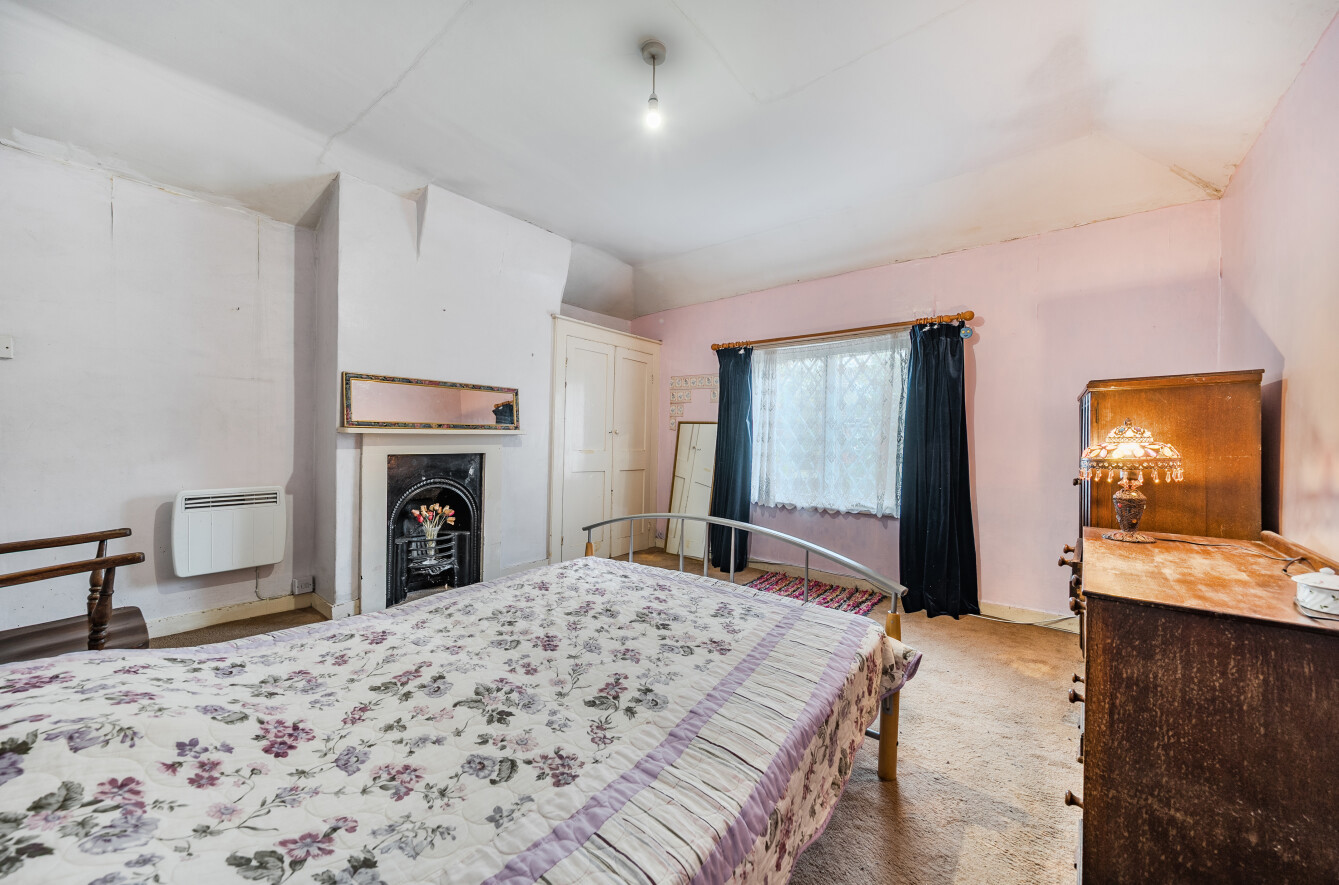 Romill Close, West End, Southampton, Hampshire, SO18