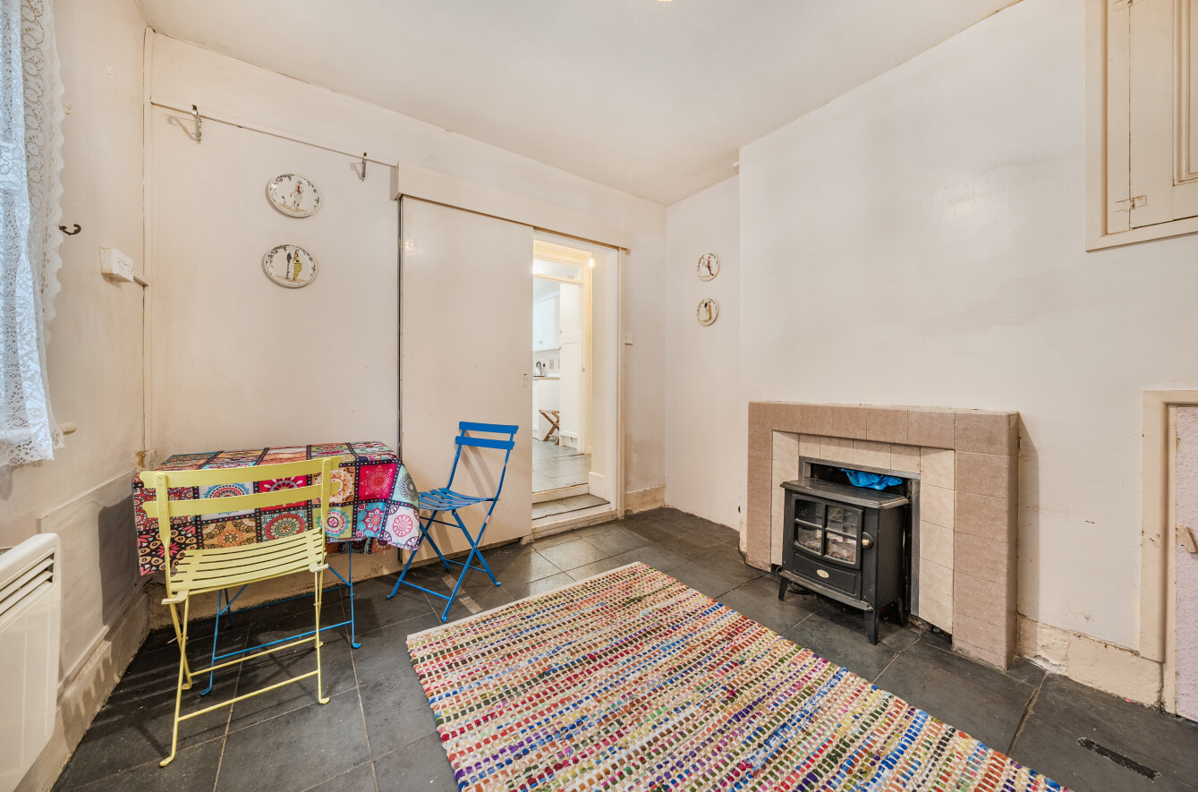 Romill Close, West End, Southampton, Hampshire, SO18