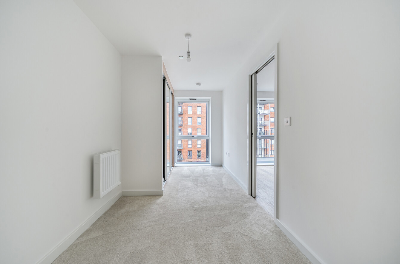 John Thornycroft Road, Southampton, Hampshire, SO19 - Charters