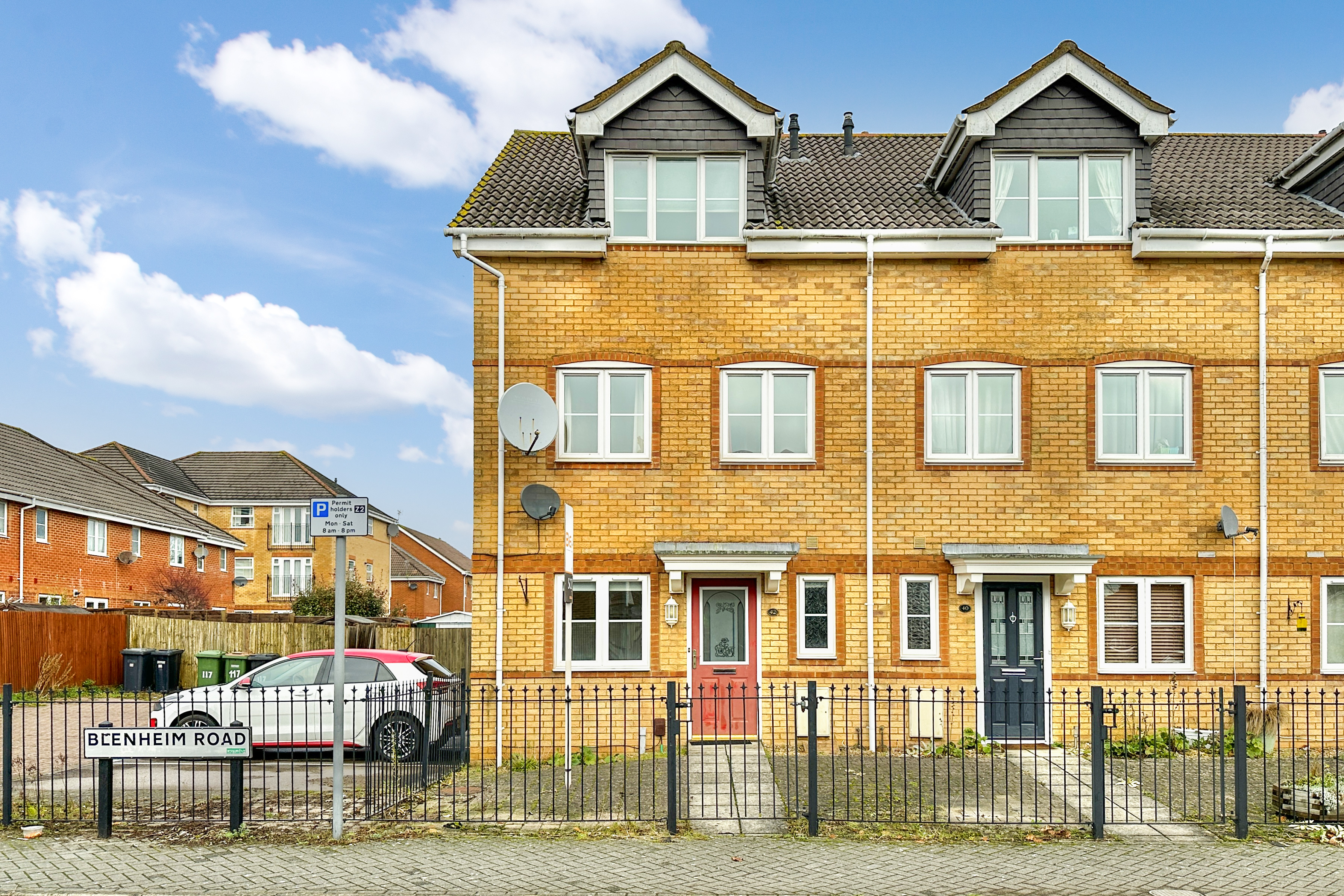 Blenheim Road, Eastleigh, Hampshire, SO50 - Charters