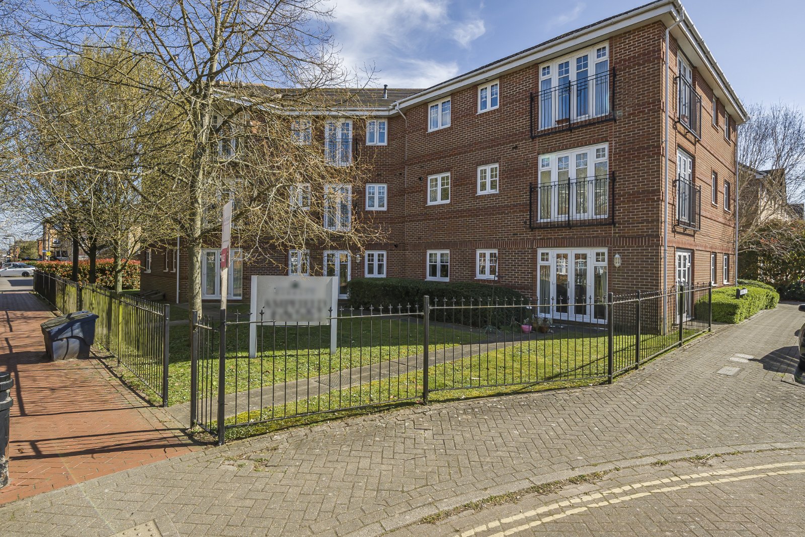 Stranding Street, Eastleigh, Hampshire, SO50 - Charters