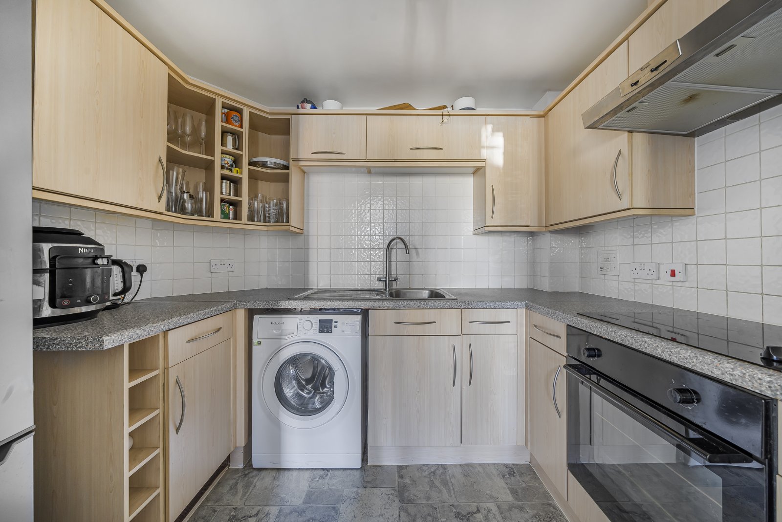 Stranding Street, Eastleigh, Hampshire, SO50 - Charters