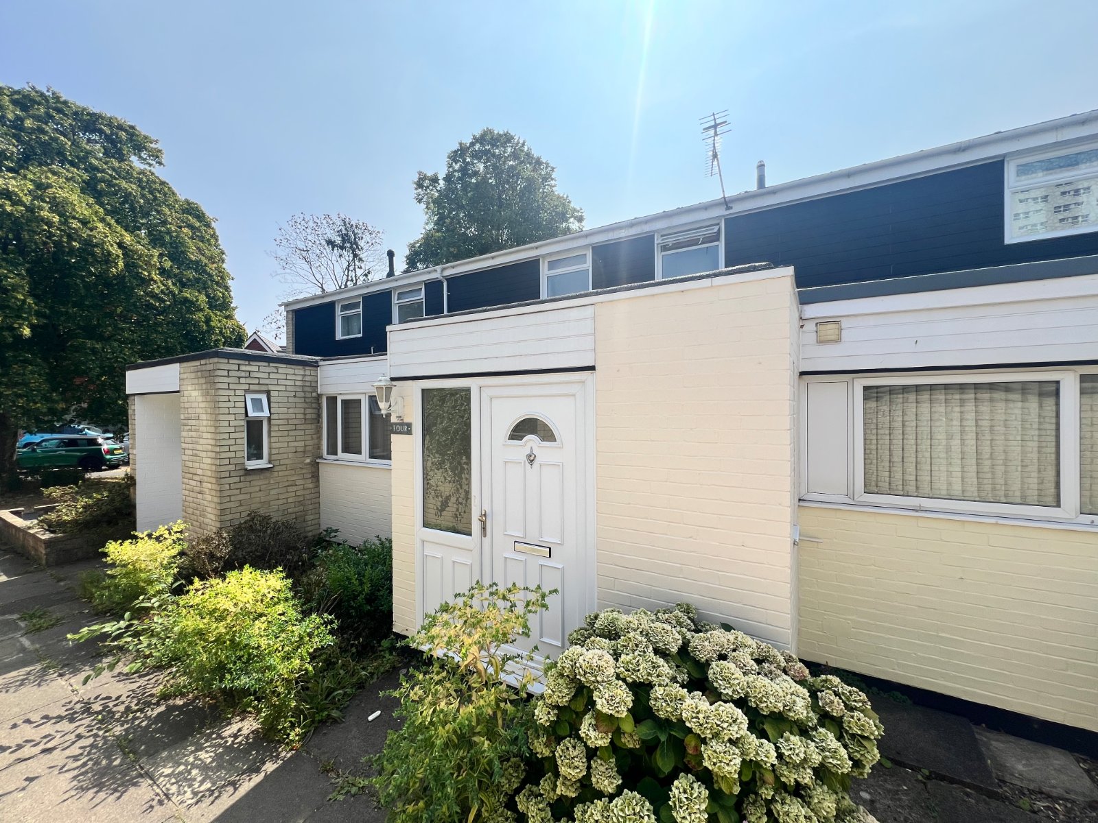 Howards Grove, Shirley, Southampton, SO15 - Charters
