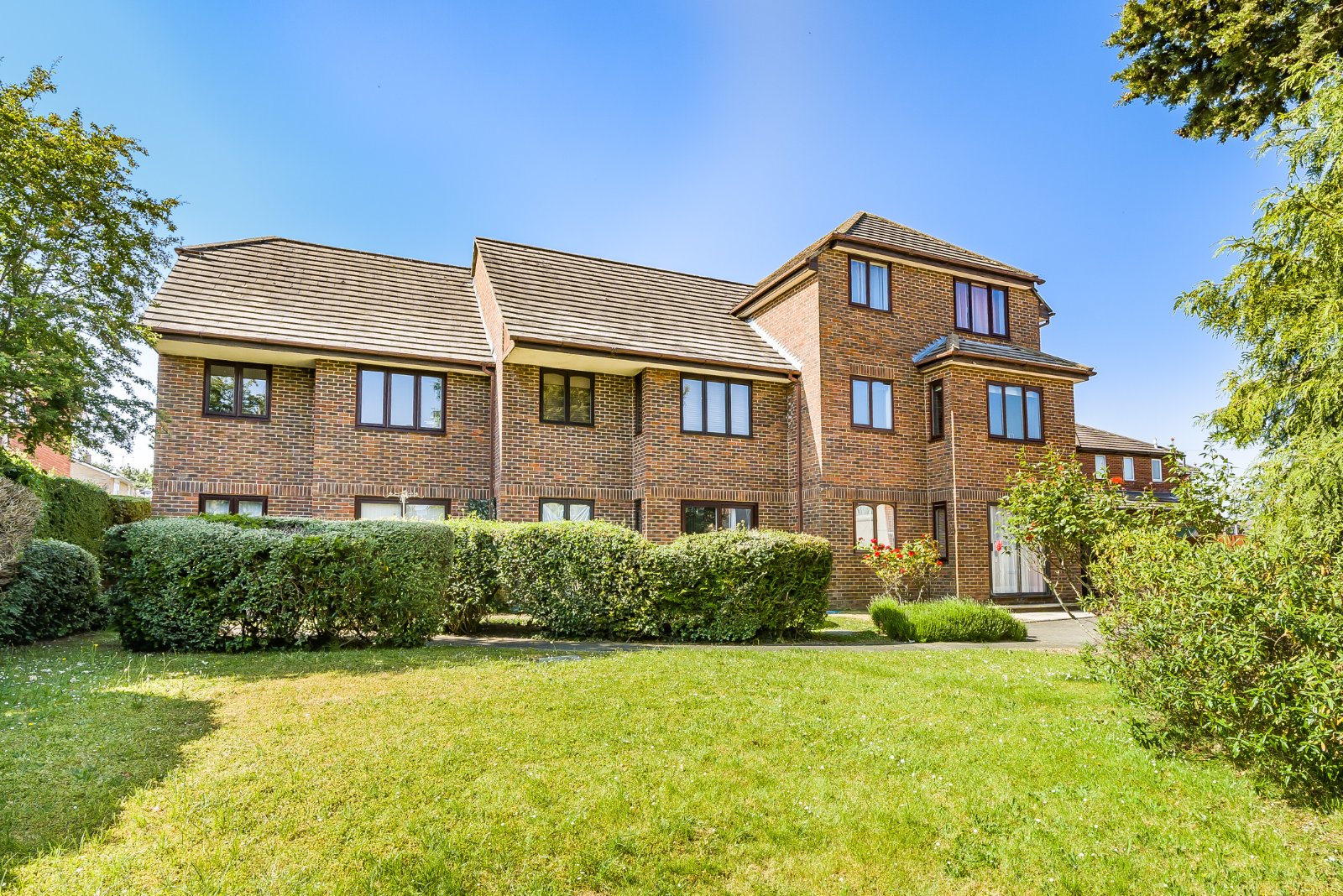Fair Oak Road, Fair Oak, Hampshire, SO50 - Charters