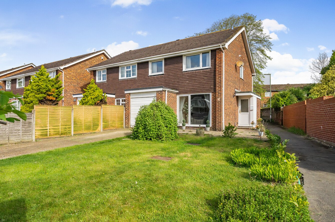 Glenbrook Walk, Fareham, Hampshire, PO14