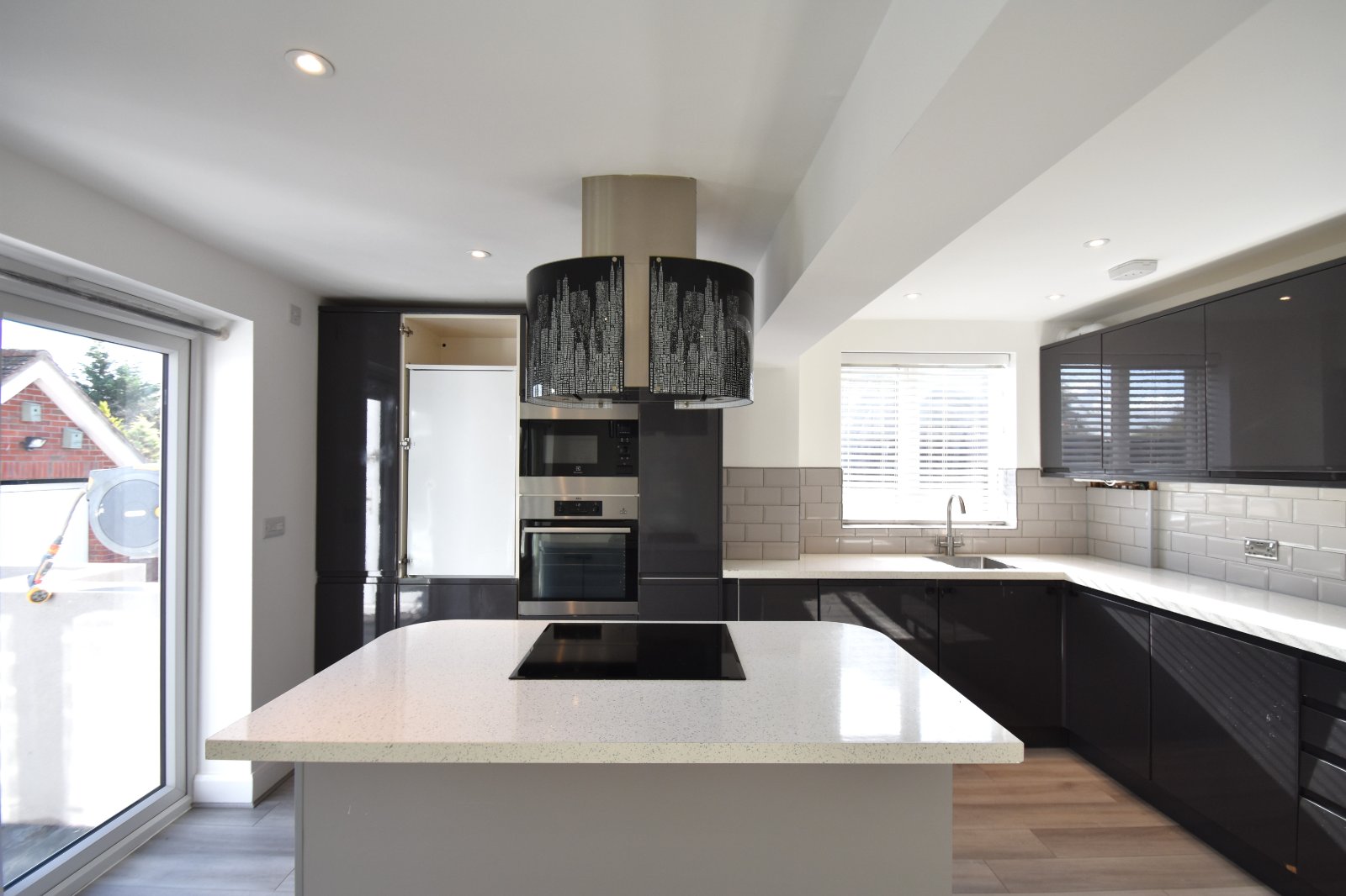 Edward Grove, Hampshire, PO16 Edward Grove, Hampshire, PO16 - Charters