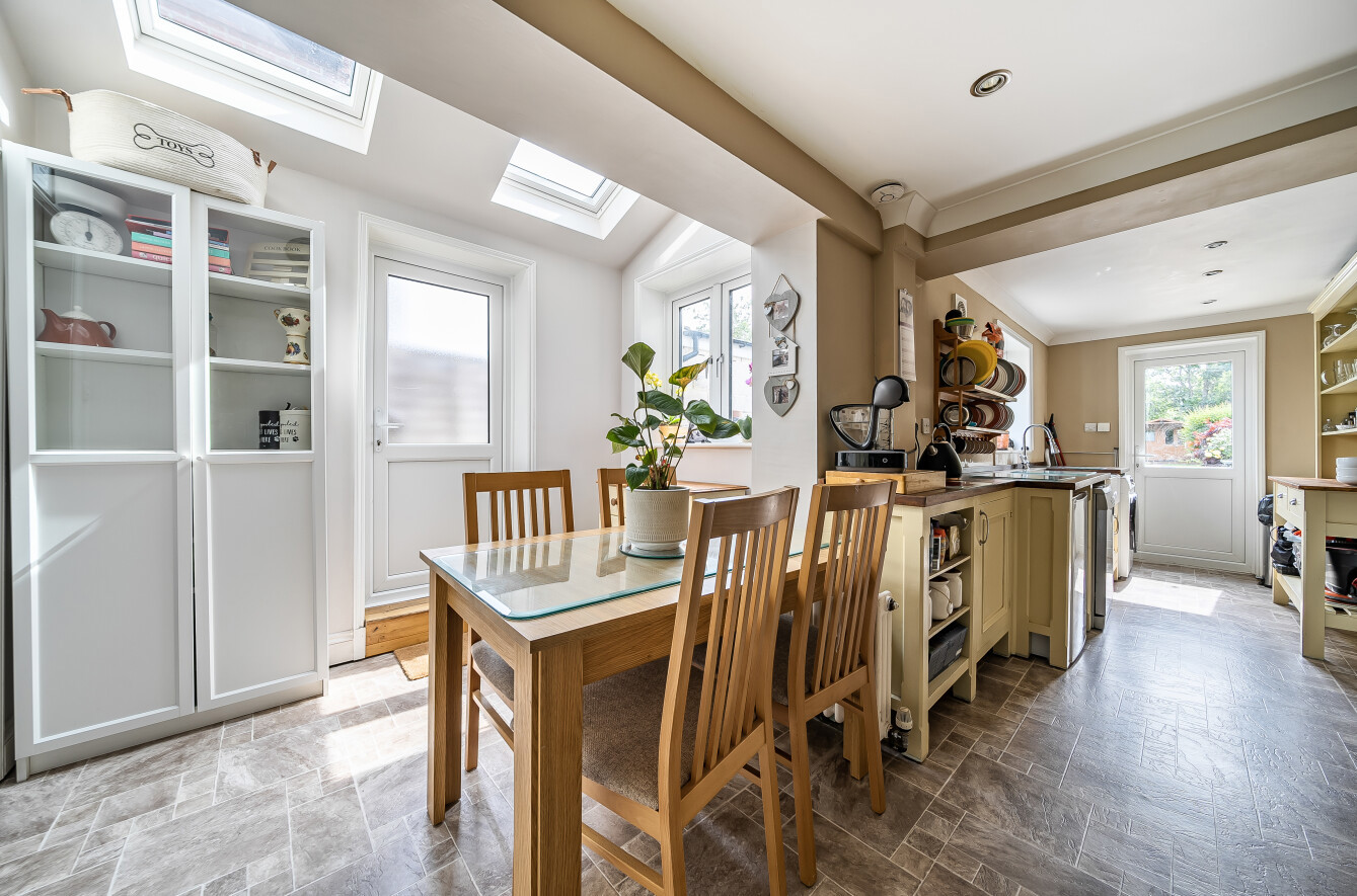 Paxton Road, Fareham, Hampshire, PO14 - Charters