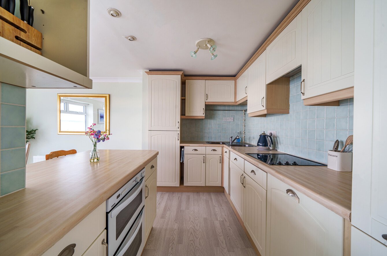 Marine Parade West, Lee-on-the-Solent, Hampshire, PO13
