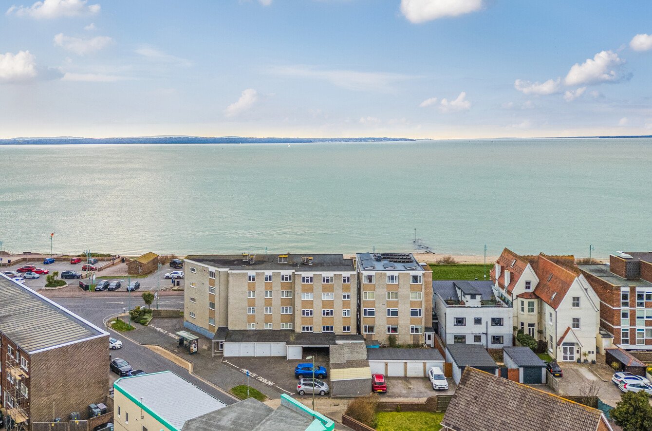 Marine Parade West, Lee-on-the-Solent, Hampshire, PO13