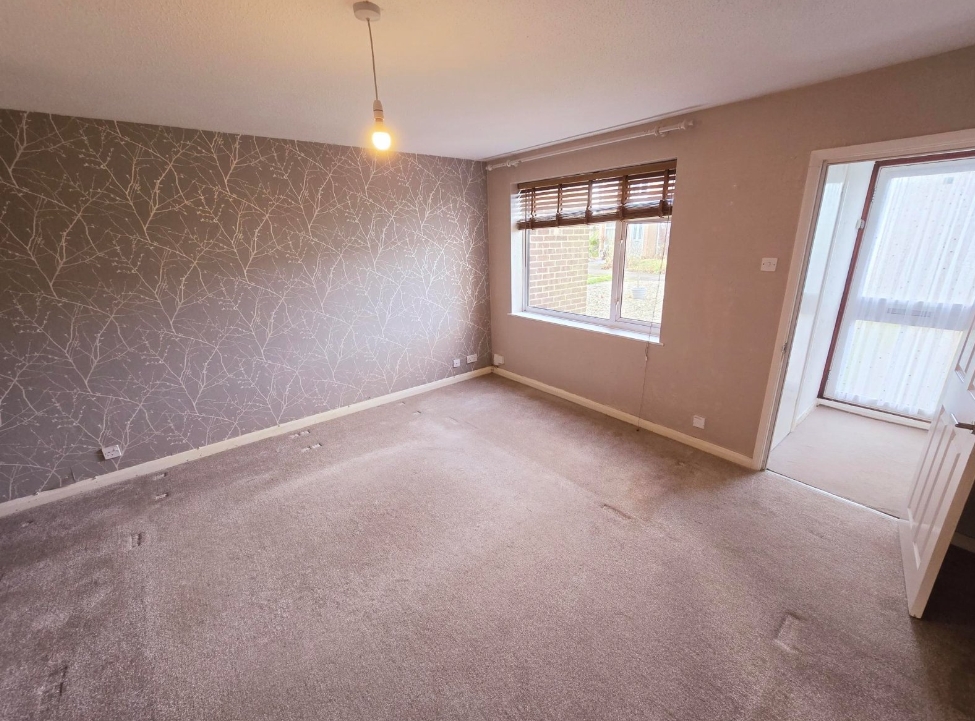 Maizemore Walk, Lee-on-the-Solent, Hampshire, PO13 - Charters