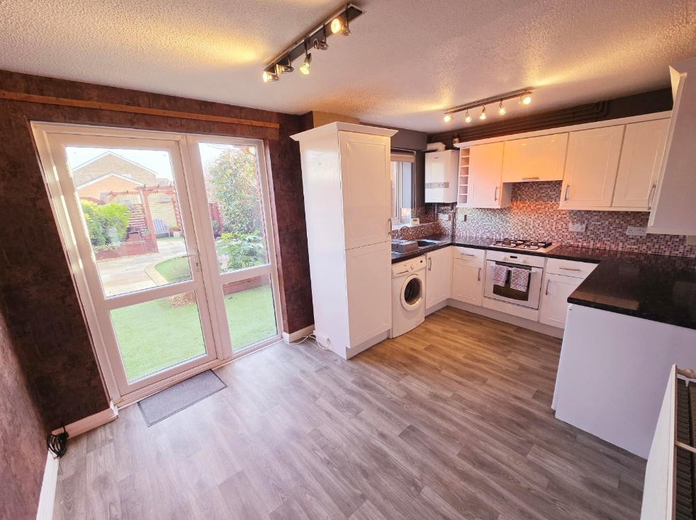 Maizemore Walk, Lee-on-the-Solent, Hampshire, PO13 - Charters
