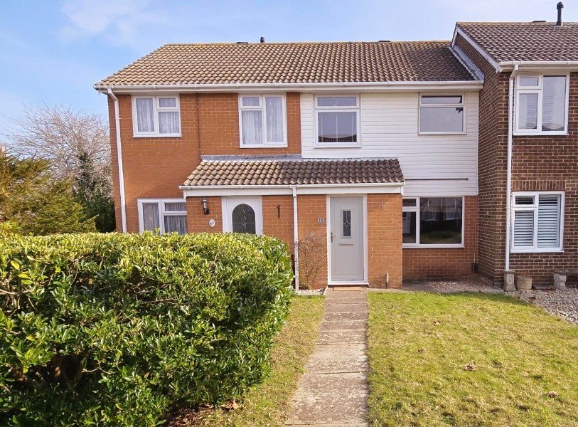 Maizemore Walk, Lee-on-the-Solent, Hampshire, PO13 - Charters