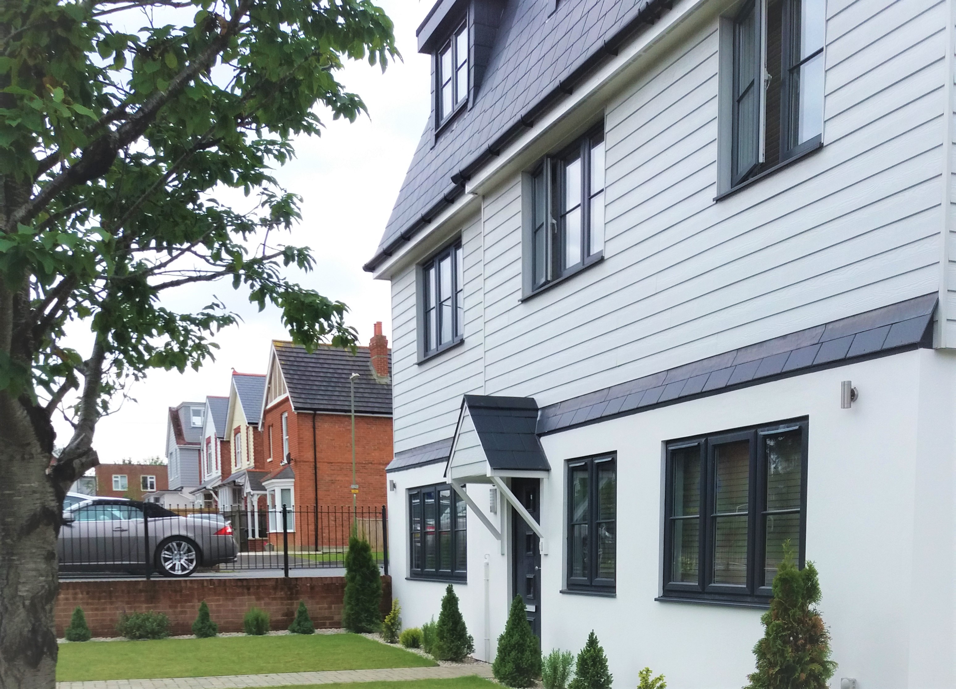 London Road - GOLD, Cowplain, Waterlooville, Hampshire, PO8 - Charters