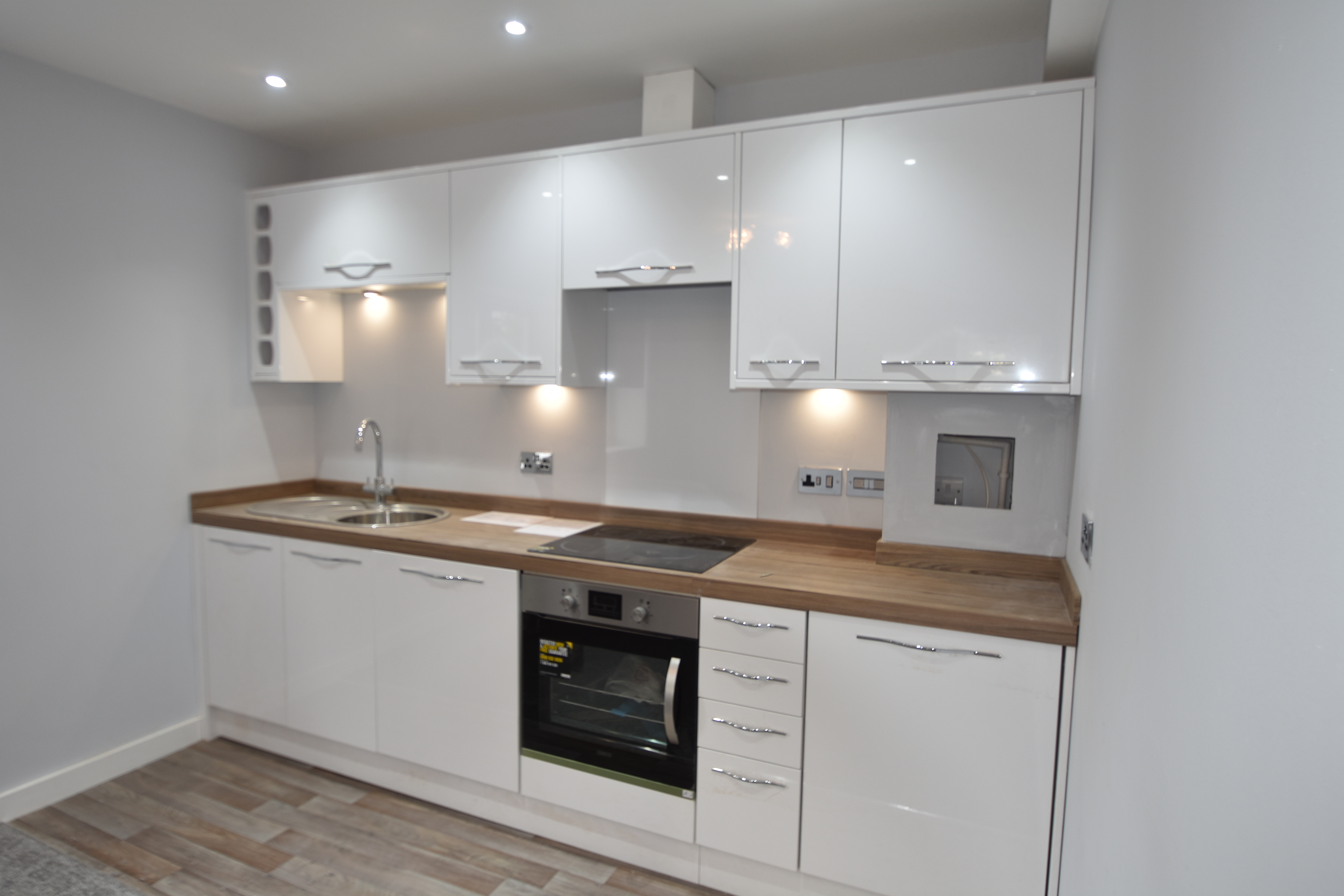 London Road, Cowplain, Waterlooville, Hampshire, PO8 - Charters