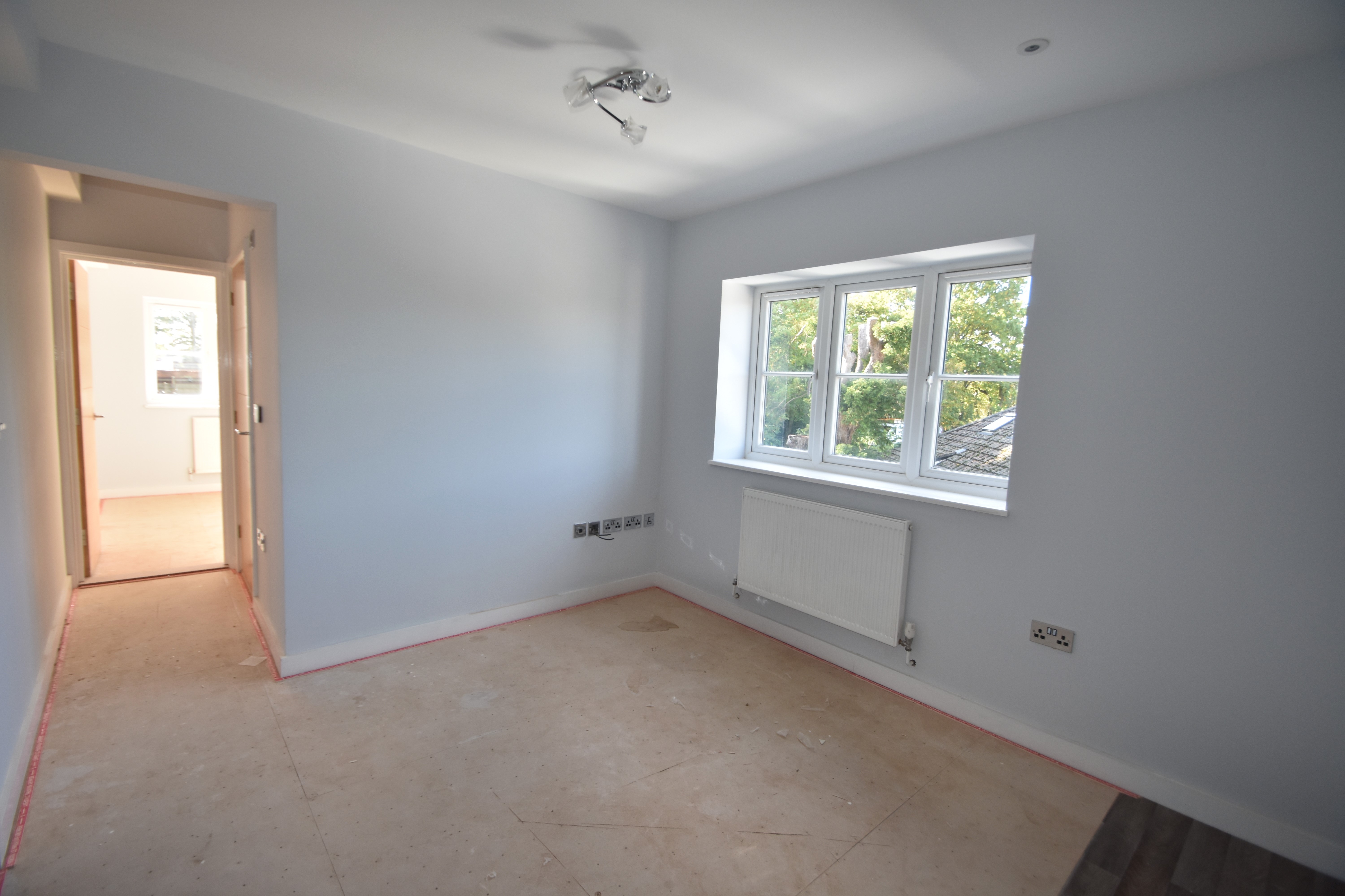 London Road, Cowplain, Waterlooville, Hampshire, PO8 - Charters