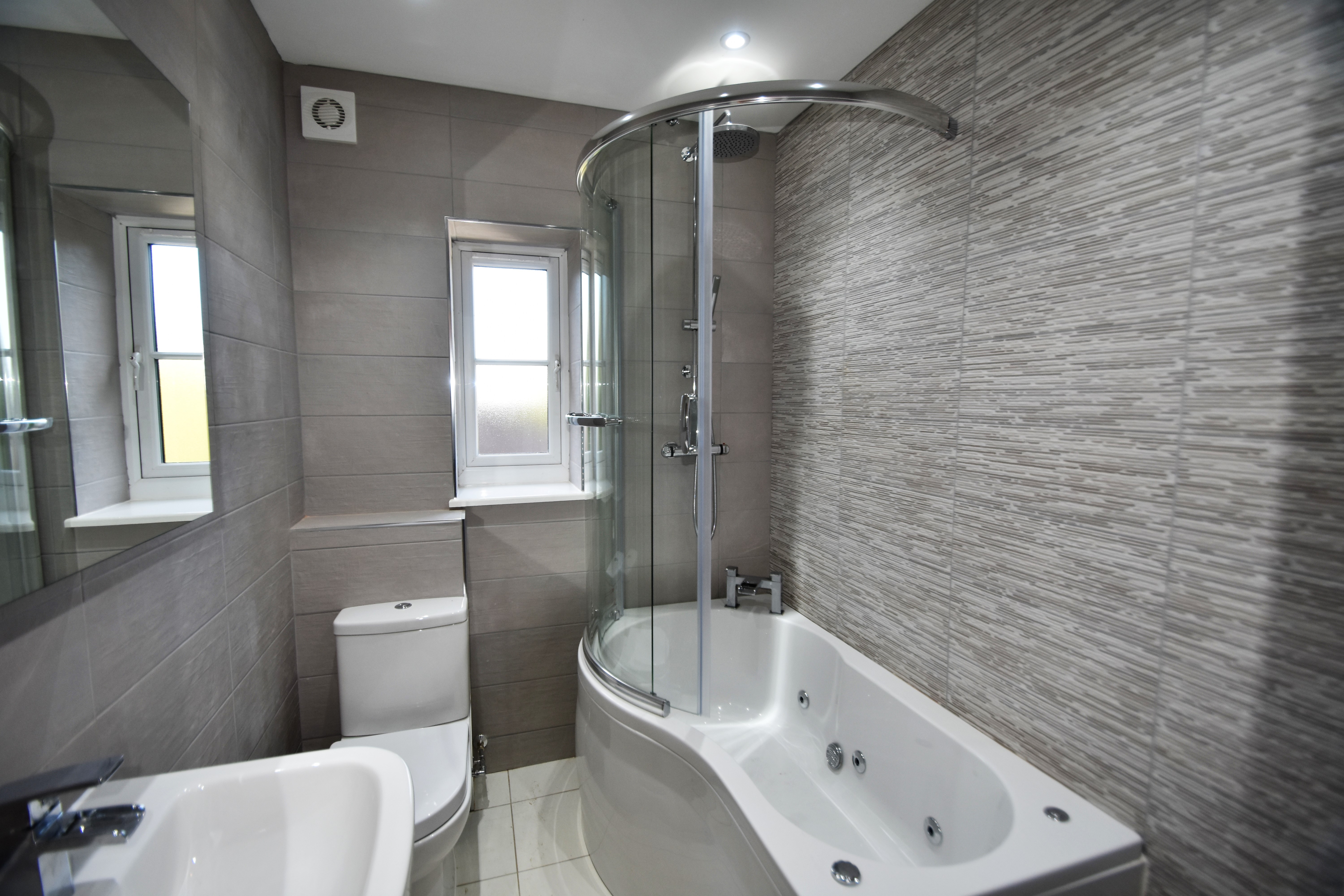 London Road, Cowplain, Waterlooville, Hampshire, PO8 - Charters