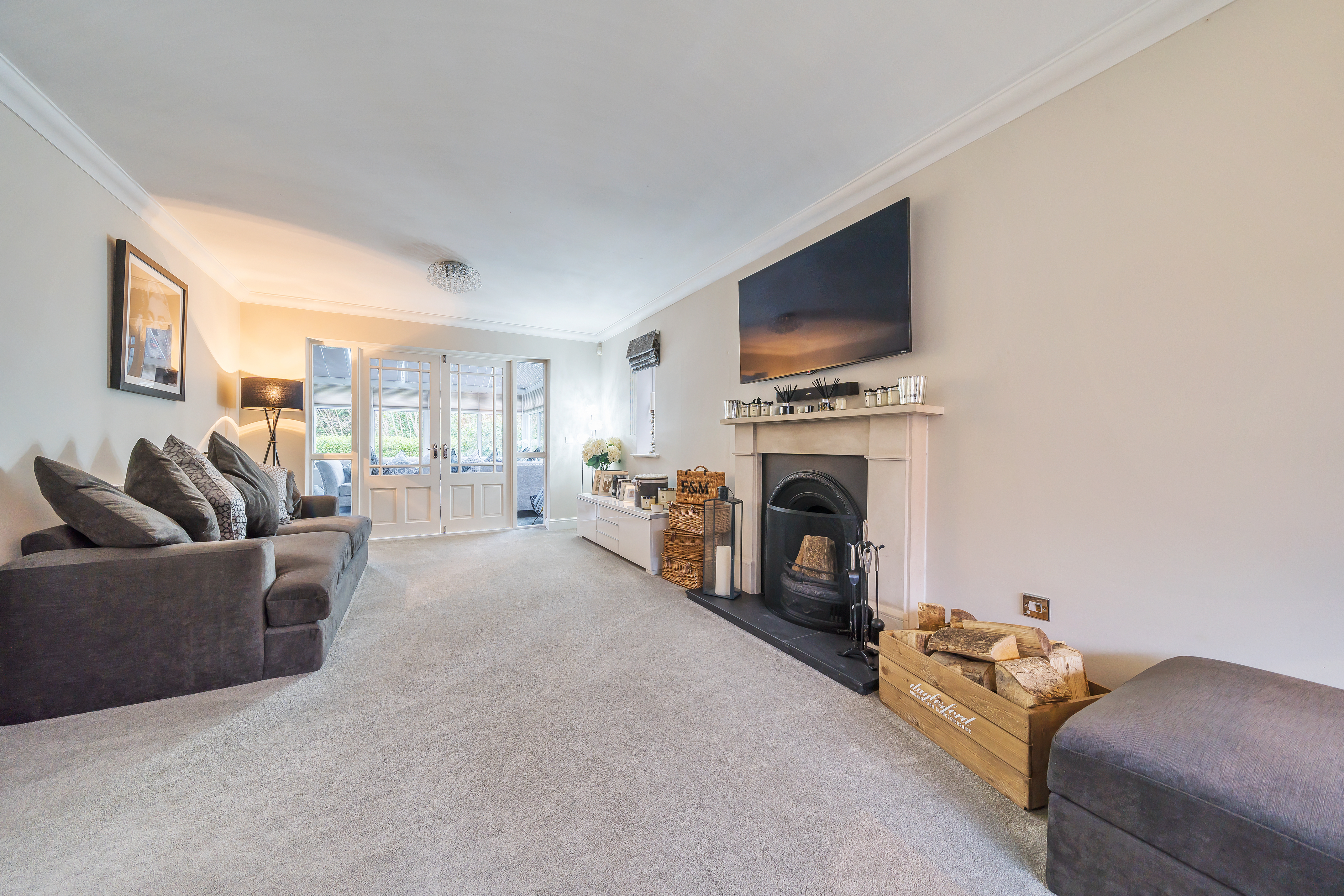 Botley Road, Swanwick, Southampton, SO31 - Charters