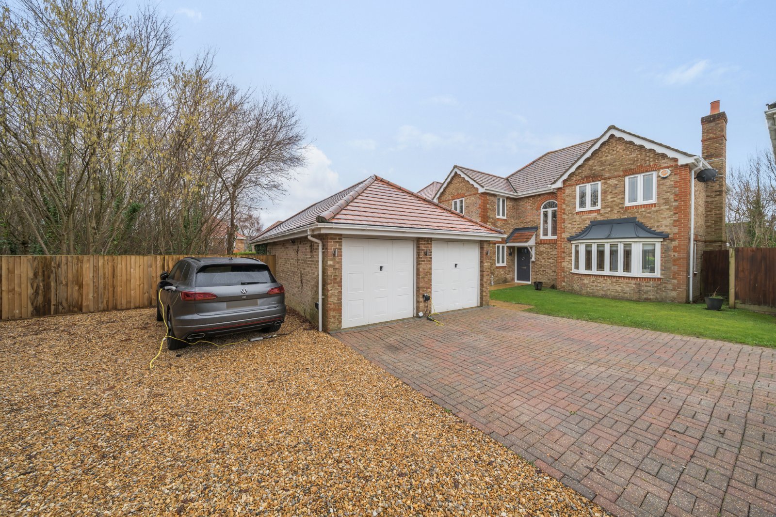 Botley Road, Swanwick, Southampton, SO31 - Charters