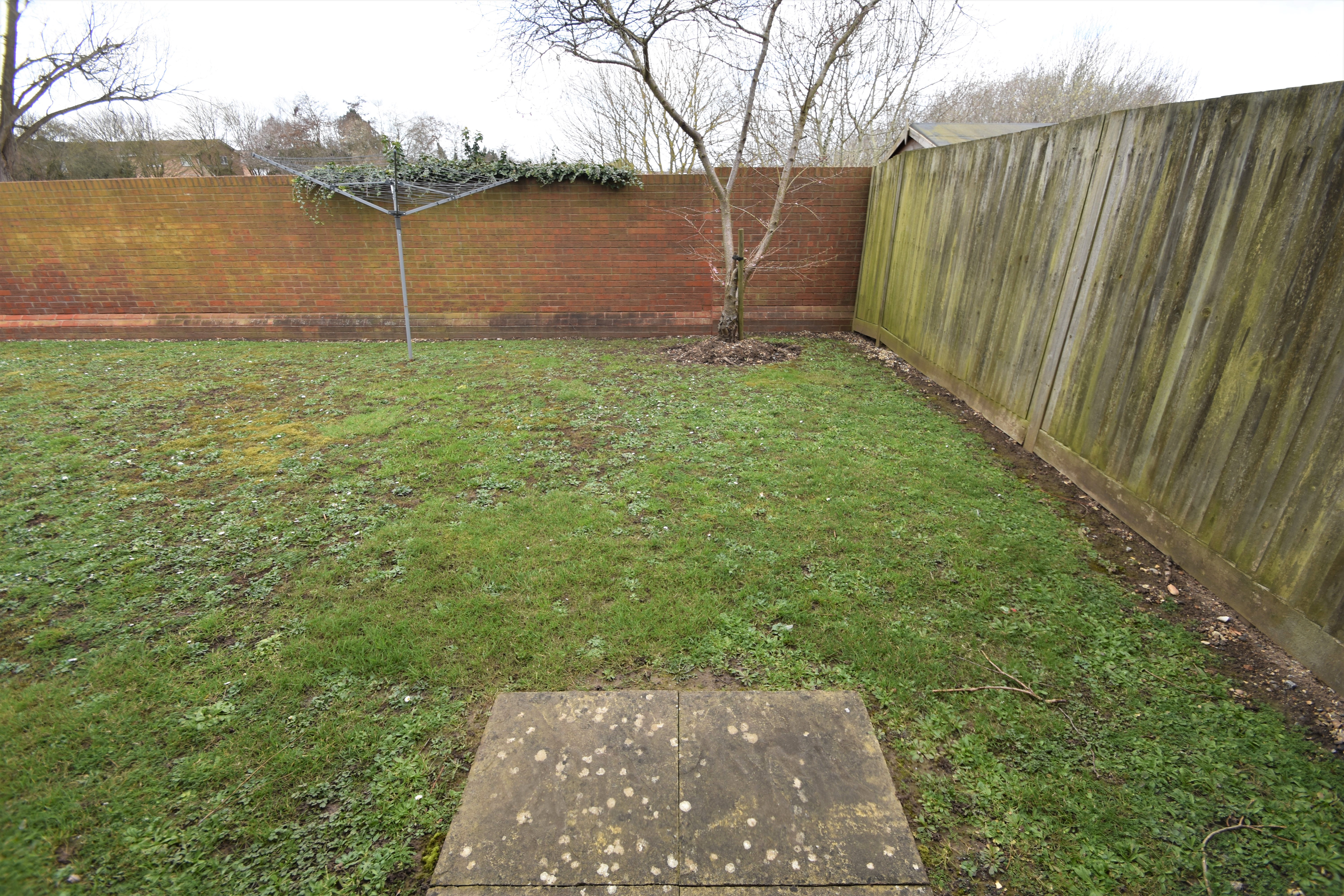 Wells Close - SILVER SUB, Portsmouth, Hampshire, PO3 - Charters
