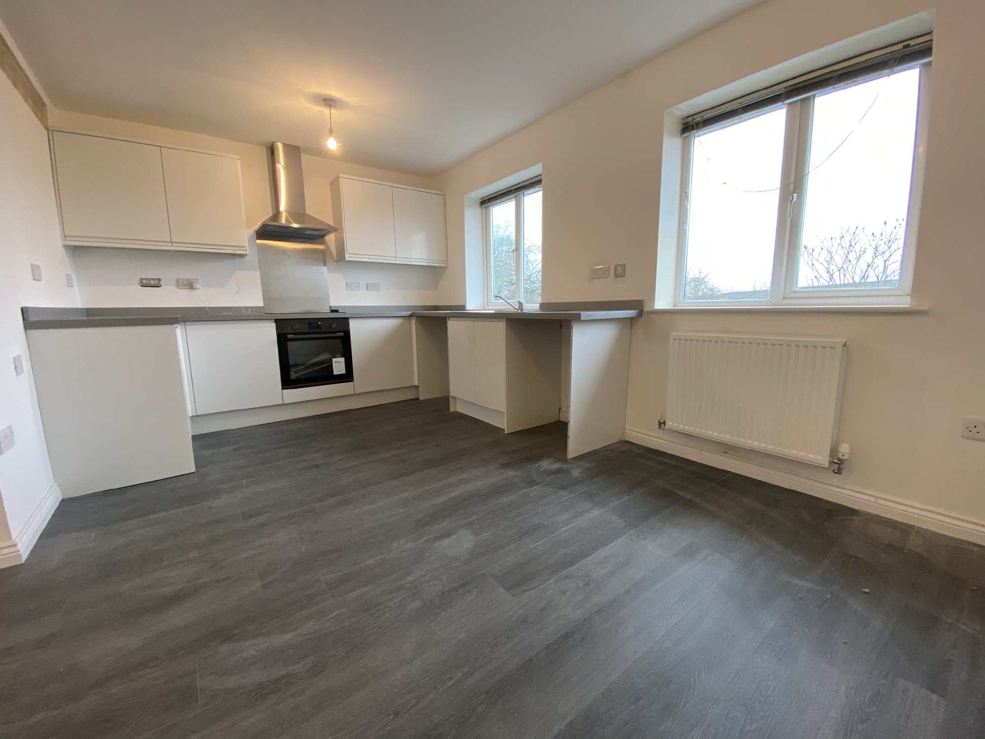 Coates Road SILVER SUB, Sholing, Southampton, Hampshire, SO19 - Charters